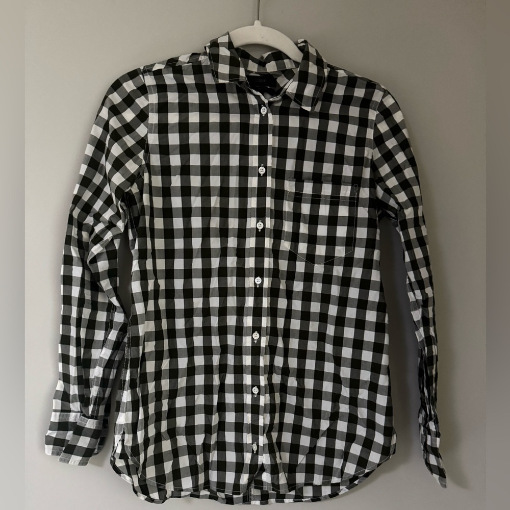 Women’s oversized gingham button up